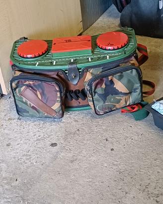 Cassetta pesca porta esche ecc.