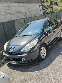  Peugeot 207 1.4 HDi 68CV  5p(neo patentati)