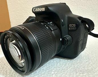Fotocamera Reflex Canon 650D+18-55 III 3000 Scatti