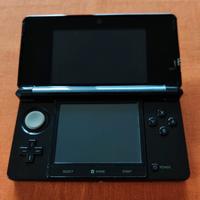 Nintendo 3DS con Banca Pokémon e Pokétrasferitore 