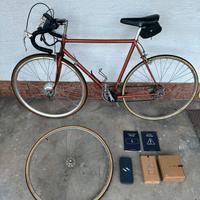 Bicicletta corsa vintage elettrica