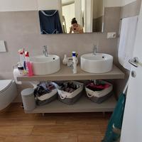mobile bagno mensoloni doppi lavandini