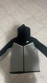Felpa nike tech nera e grigia 147-158 cm