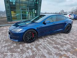 Model S Plaid 1020cv corrente gratis a vita ritiro