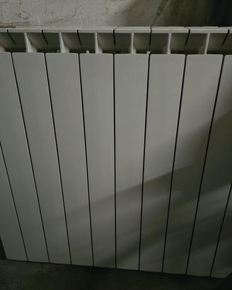 Radiatore in alluminio interasse 
