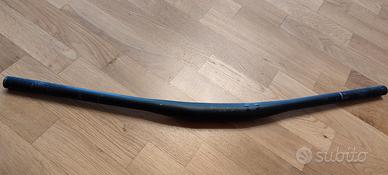 manubrio MTB in lega 77 mm