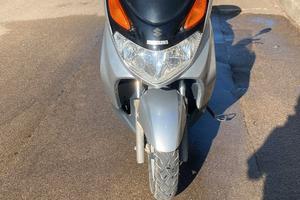 Suzuki Burgman 150 CC