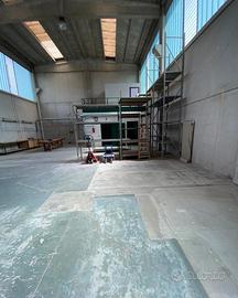 Capannone/Magazzino a Olginate