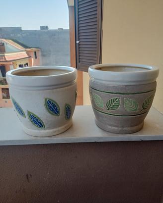 Vasi in ceramica per  fiori e piante 