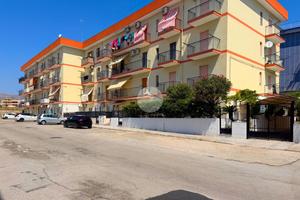 4 LOCALI A MANFREDONIA