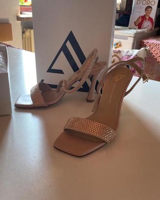 Sandalo color cipria