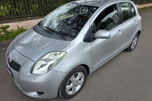 Toyota Yaris 1.4 D-4D 5 porte Sol