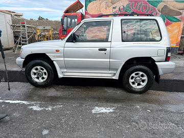 Mitsubishi pajero GLX target