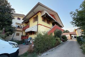 4 LOCALI A VEDELAGO
