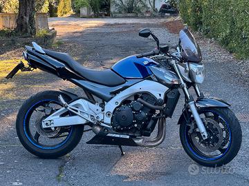 Suzuki GSR 600 