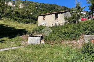 RUSTICO A CENTRO VALLE INTELVI