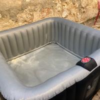 vasca idromassaggio gonfiabile 2x2  6 posti