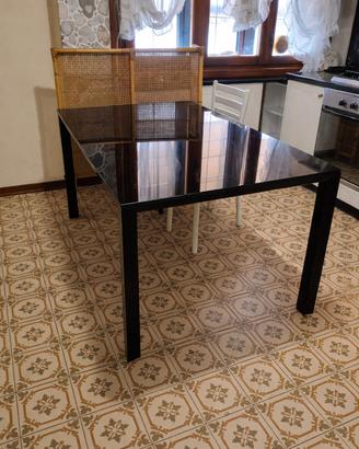 Tavolo allungabile in vetro 