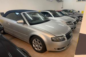 Audi A4 Cabriolet 2.5 V6 TDI cat