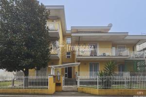 APPARTAMENTO IN BUONE CONDIZIONI CON CANTINA E POS