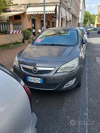 OPEL Astra 4ª serie - 2010