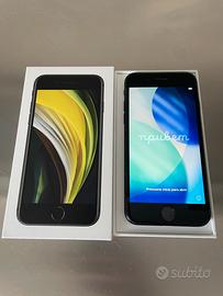 I Phone SE  64 GB