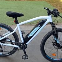 MTB elettrica e-ST100 DONNA bianco-azzurra 27,5"