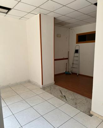 VIA COLONNE; Locale 40MQ con Agibilità FL304