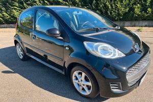 Peugeot 107 1.0 68CV 5p. Plaisir 2Tronic AUTOMATIC