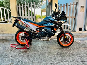 KTM 890 smt