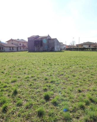 Terreno di 5327 m² a Trissino