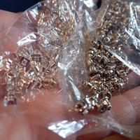 chiusure metalliche per orecchini