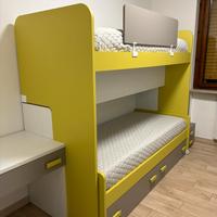 Letto a Castello con Scrivania