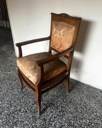 Poltrona comoda vintage in legno