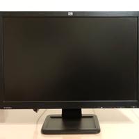 COPPIA MONITOR HP 22” e 19” pollici