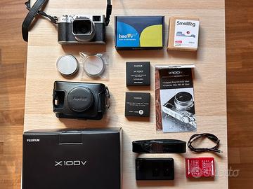 Fujifilm X100V Silver pari al nuovo + accessori