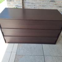 Cassettiera e comodini wengè