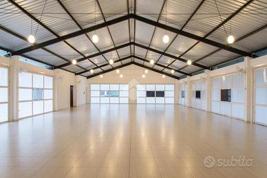 NEGOZIO A CASALE SUL SILE