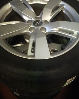 Cerchi da 19" e gomme estive Audi Q5 come nuovi