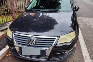 Passat Variant Station Wagon 2.0 anno 2008 diesel