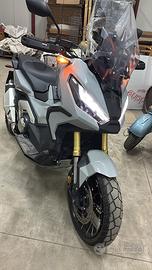 HONDA X-ADV 750 35 Kw PATENTE A2