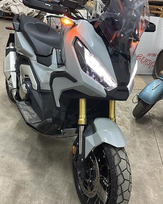 HONDA X-ADV 750 35 Kw PATENTE A2