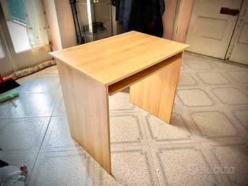 Scrivania legno abete studio o ufficio