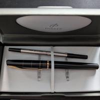 Penna a sfera Parker con Astuccio