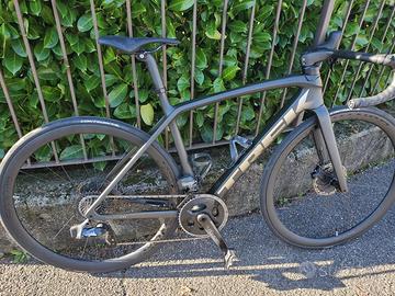 bicicletta da corsa trek slr 800