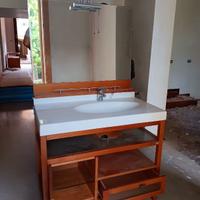 BMT Mobile Bagno in Legno con Specchio  rubinetto