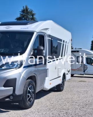 Carado V132 PRO+ camper van compatto letto matrimo