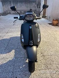 Piaggio Vespa 50 Sprint - 2022