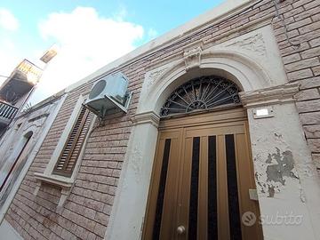 Indipendente con cortile al centro storico