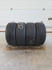 4 gomme 245 45 18 Strial invernali